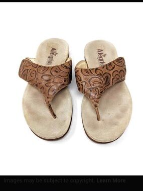 EUC look new Velcro top Alegria Brown Tooled Leather Thong Sandals sz 8 women’s
